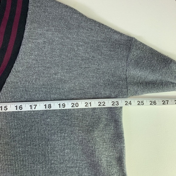 𝅺urban Outfitters Vivi Plunging V Neck Varsity Top Sweater size XS Oversized - Picture 12 of 12